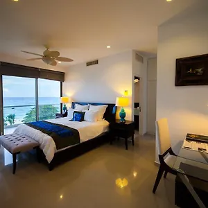 5th Avenue 4*, Playa del Carmen Mexico